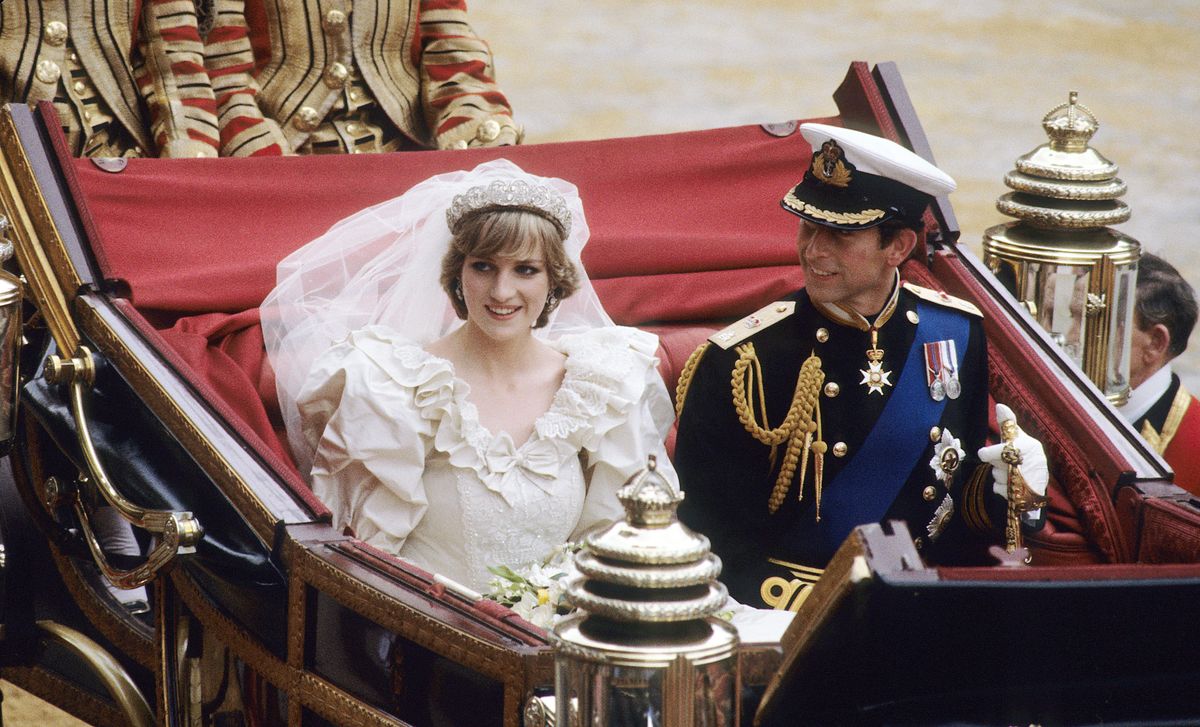 Il principe Carlo, principe di Galles e Diana, principessa di Galles, il giorno del loro matrimonio