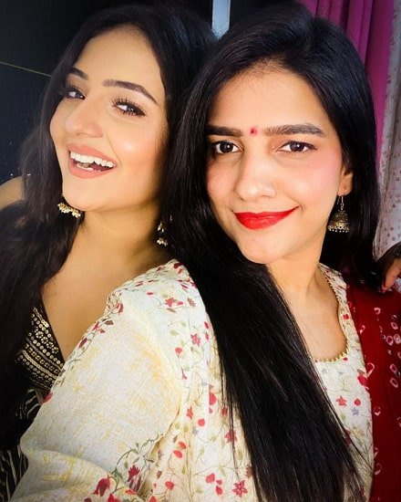 akshita mudgal sestra
