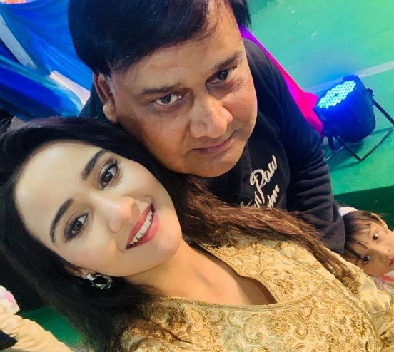 ashi singh otec