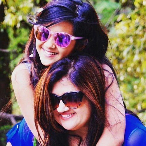 Roshni Walia Mutter