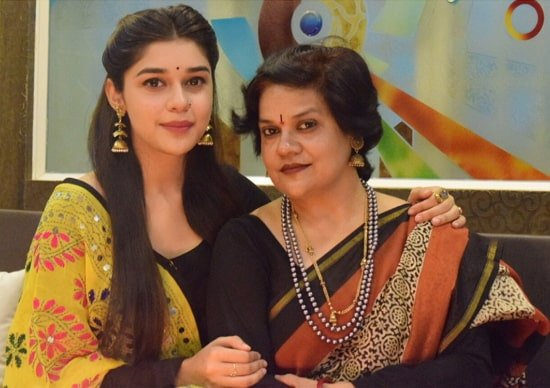   mère eisha singh