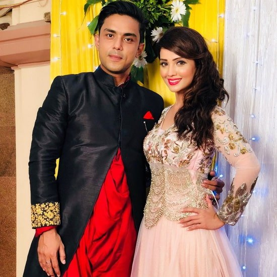 fratello adaa khan