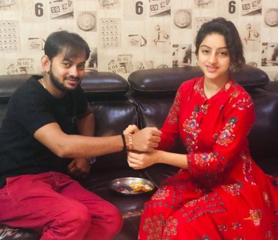 Deepika singh irmão