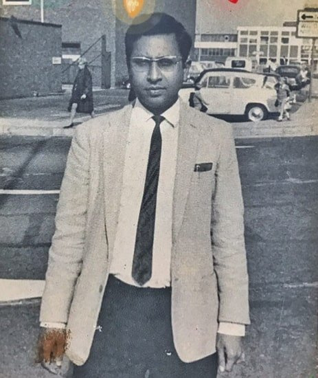 aamir dalvi otec