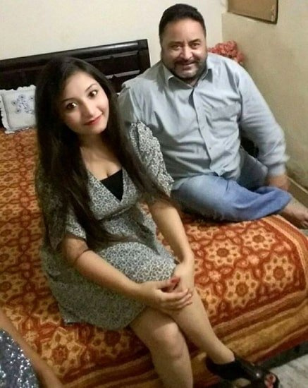 Navdeesh Kaur Vater