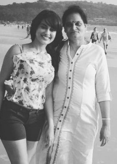 Surbhi Jyoti Mutter