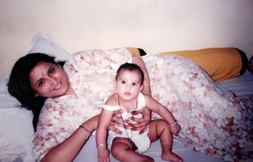 riya kishachandani photo d'enfance