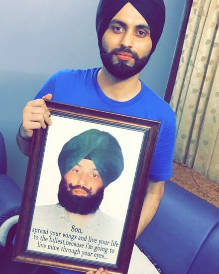 Preet Hundal ojciec