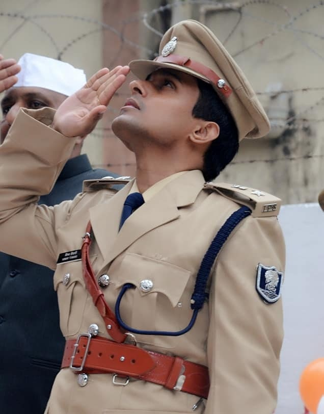 vinay tiwari