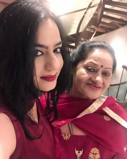neelam devgan matka