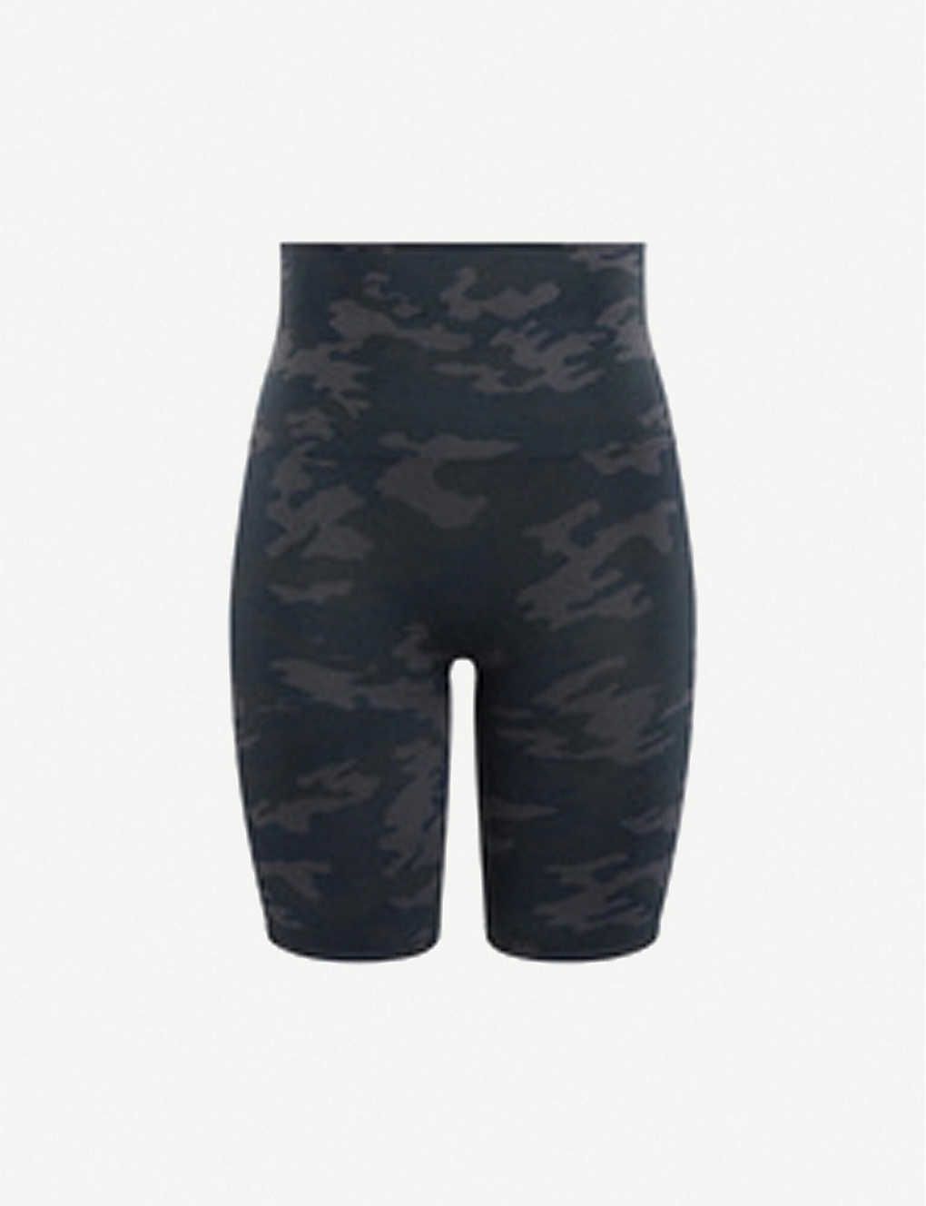 Shorts Look At Me Now de tiro alto de tejido elástico